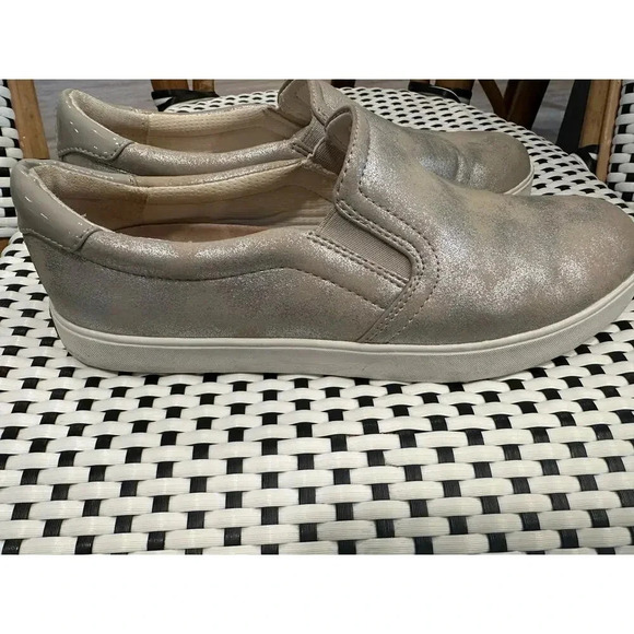 Dr Scholl’s Metallic Slip on sneaker size 8 - Picture 3 of 5